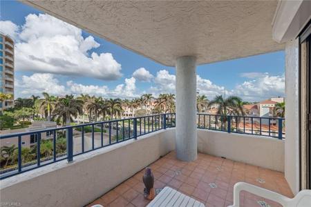 4451 Gulf Shore BLVD N