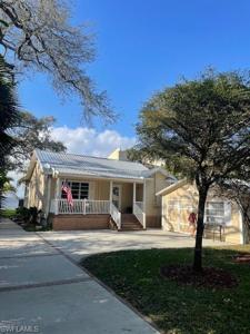 3385 E Riverside DR