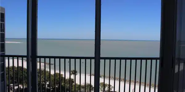 5000 Royal Marco WAY