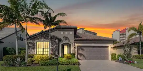 14671 Laguna DR