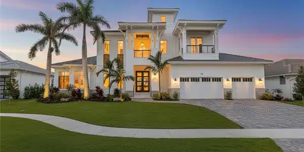 888 Banyan CT