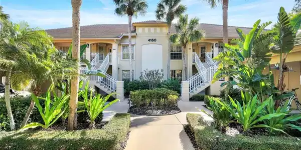4160 Sawgrass Point DR
