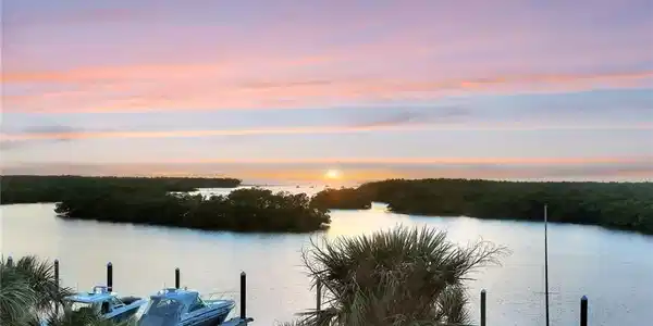 435 Dockside DR