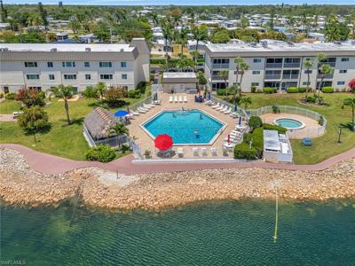 1010 Manatee RD