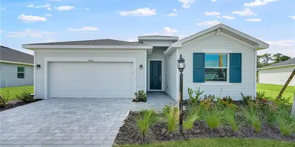 17581 Saddleback LOOP