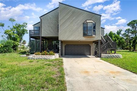 7786 Breakwater CT