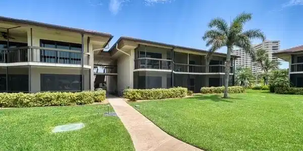 519 Seaview CT
