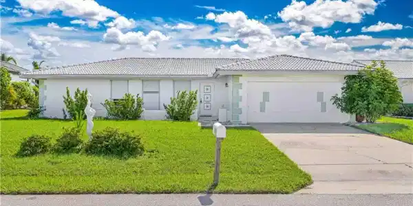 110 Hibiscus DR