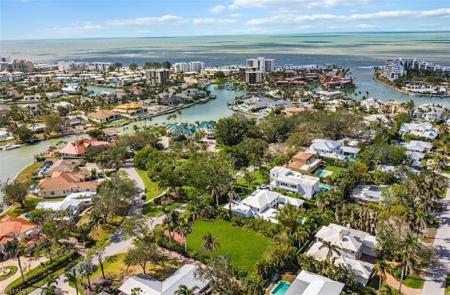 421 Bow Line DR