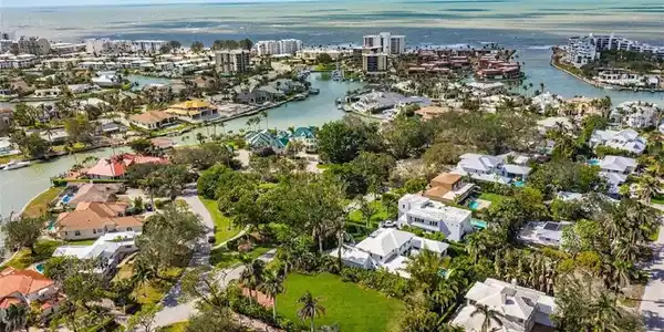 421 Bow Line DR