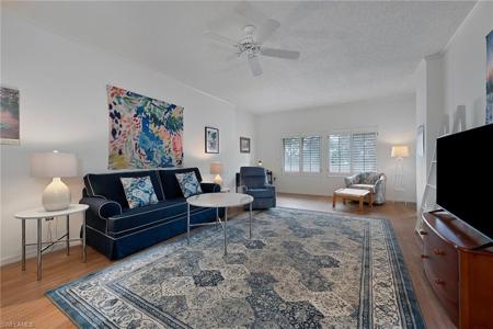 201 Arbor Lake DR