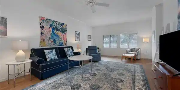 201 Arbor Lake DR