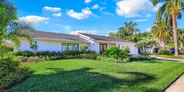 334 Polynesia CT