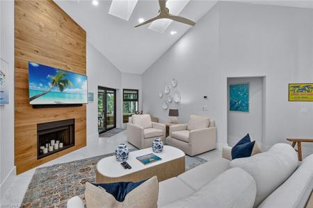 95 Cypress View DR