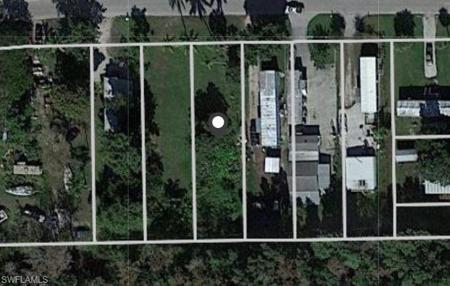 2804 Holly AVE