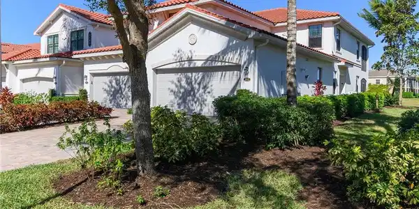 3165 Aviamar CIR