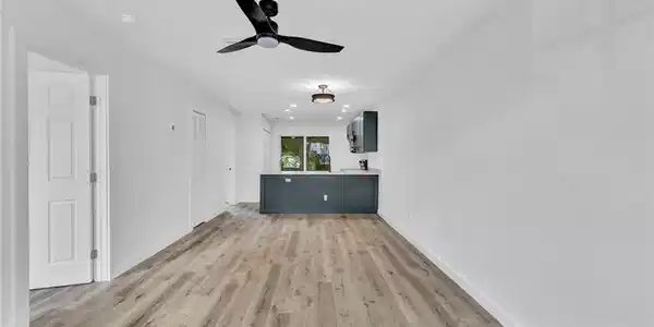 761 E Elkcam CIR