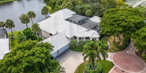 4300 Sanctuary WAY