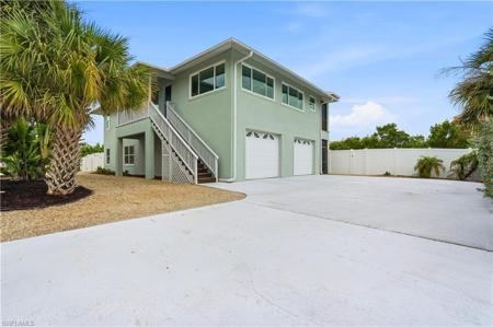 48 Fairview BLVD