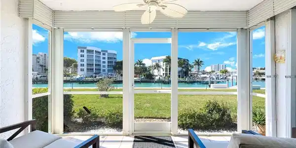860 Panama CT