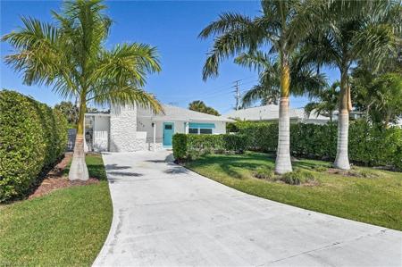 795 94th AVE N