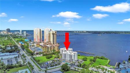 2885 Palm Beach BLVD