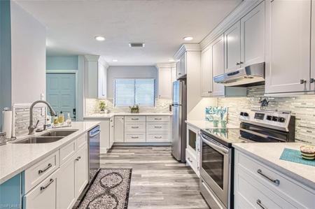 17452 Woodland TRCE