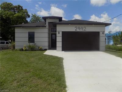 2992 Douglas AVE