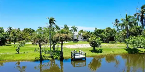 4037 Coquina DR