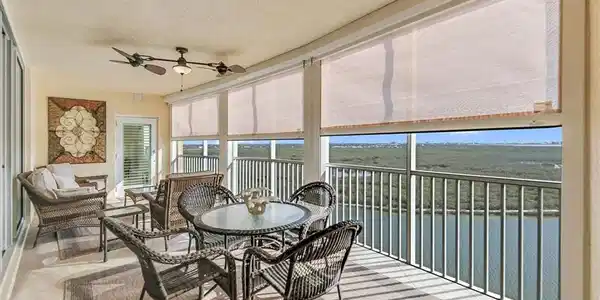 Image 4: Screened_lanai_wStorm_Smart_shades