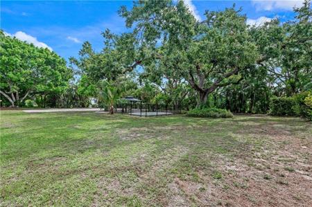 1455 Poinciana AVE