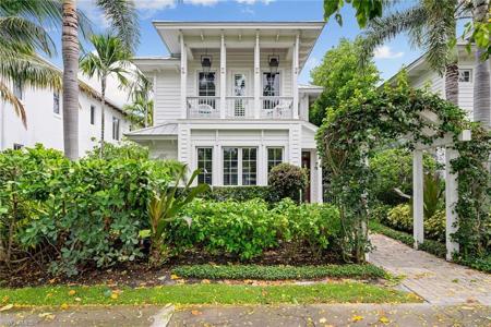 383 4th AVE S