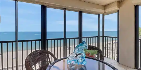 9415 Gulf Shore DR