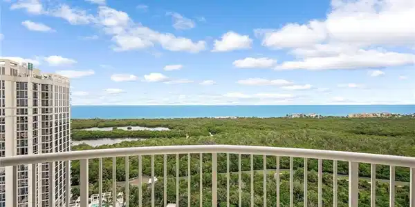7117 Pelican Bay BLVD