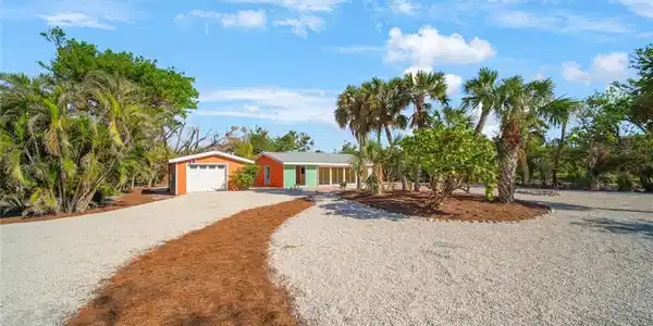 490 + 460 Old Trail RD