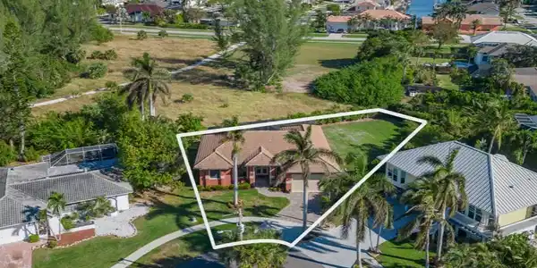 671 Diplomat CT