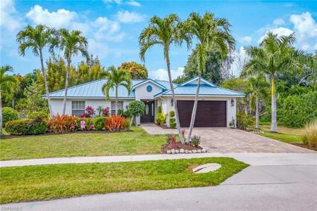 1862 Granada DR