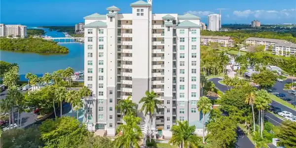 430 Cove Tower DR