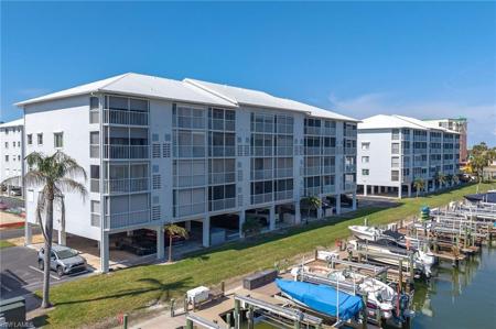 4531 Bay Beach LN