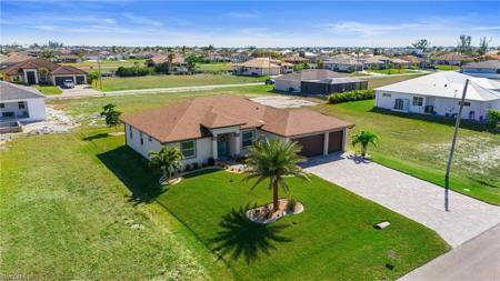 1037 NW 38th PL