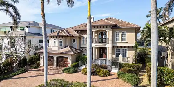 153 Egret AVE