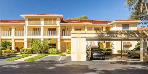 1015 Tarpon Cove DR