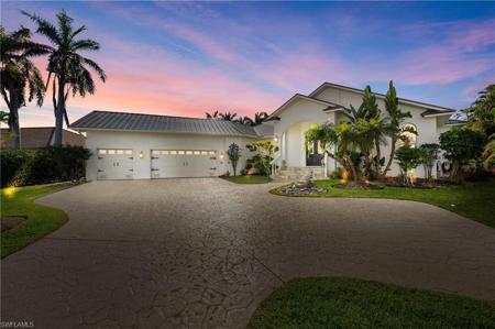 930 E Inlet DR