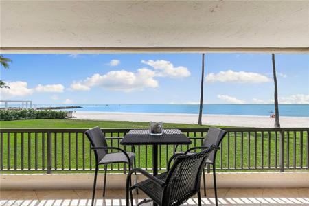 2398 Gulf Shore BLVD N