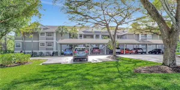 630 Wiggins Bay DR