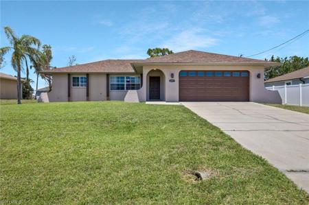 1017 SW 37th TER