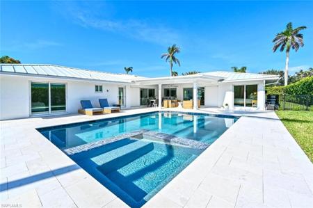 646 Park Shore DR