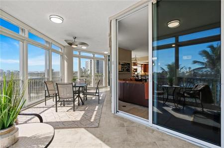 4192 Bay Beach LN