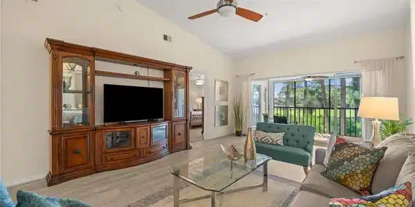 4101 Sawgrass Point DR