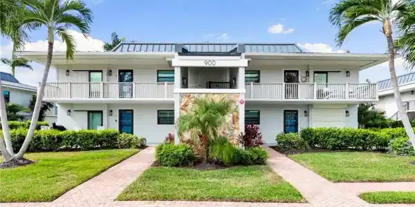 900 Panama CT